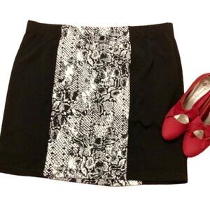 Bellina Black With Alligator Panel In Centre Short Skirt